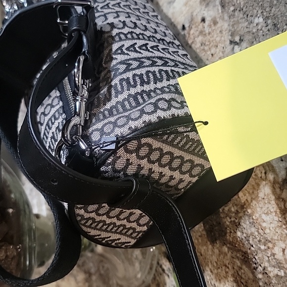 Marc Jacobs NWT Neutral The Monogram  Bag - Picture 2 of 7